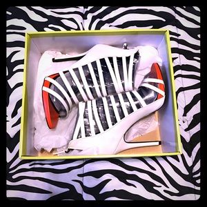 Paper Fox by Shoedazzle Kalista White/Orange 7.5